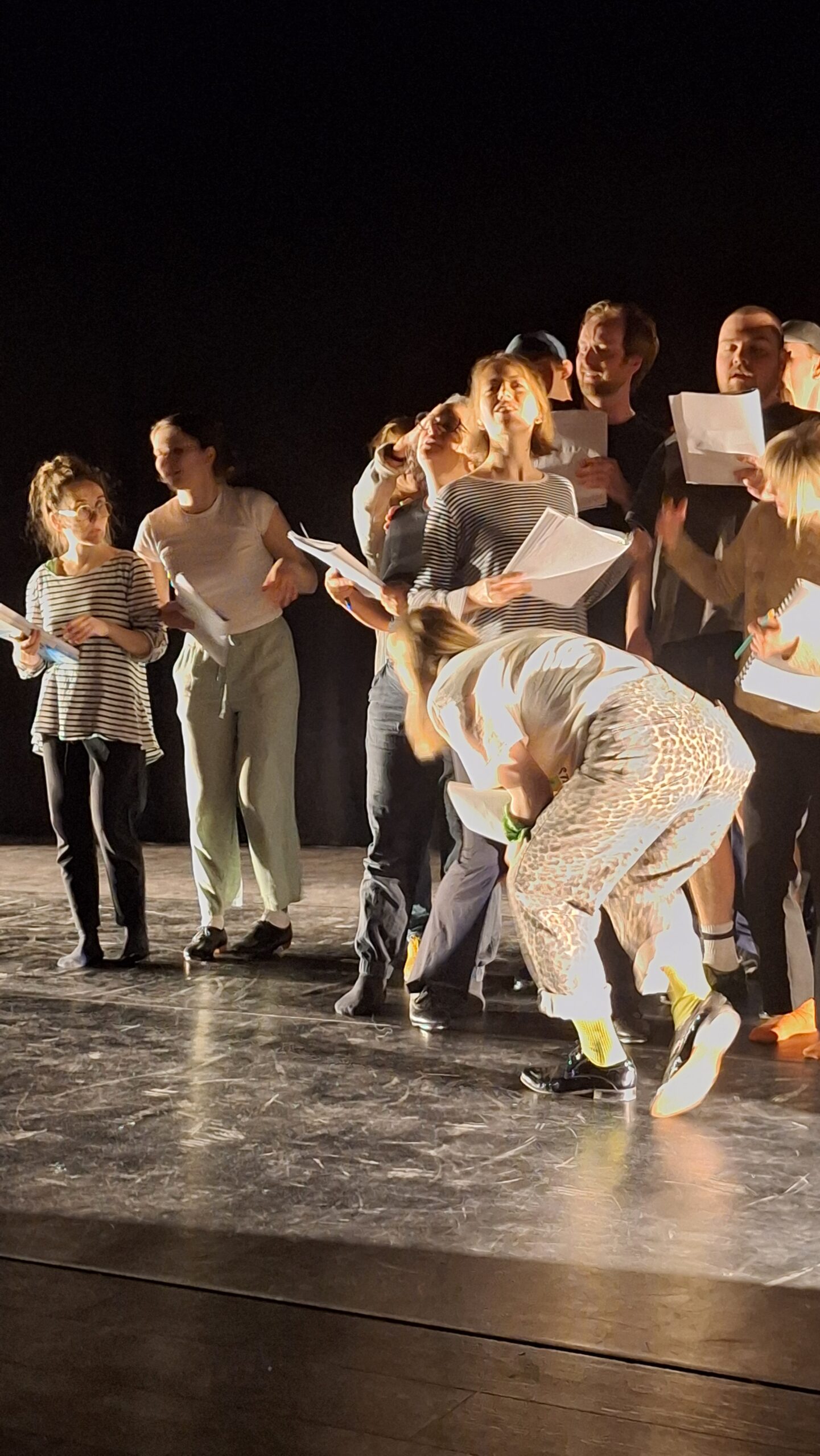 Foto fra prøver på scenen, SLAVEKOR